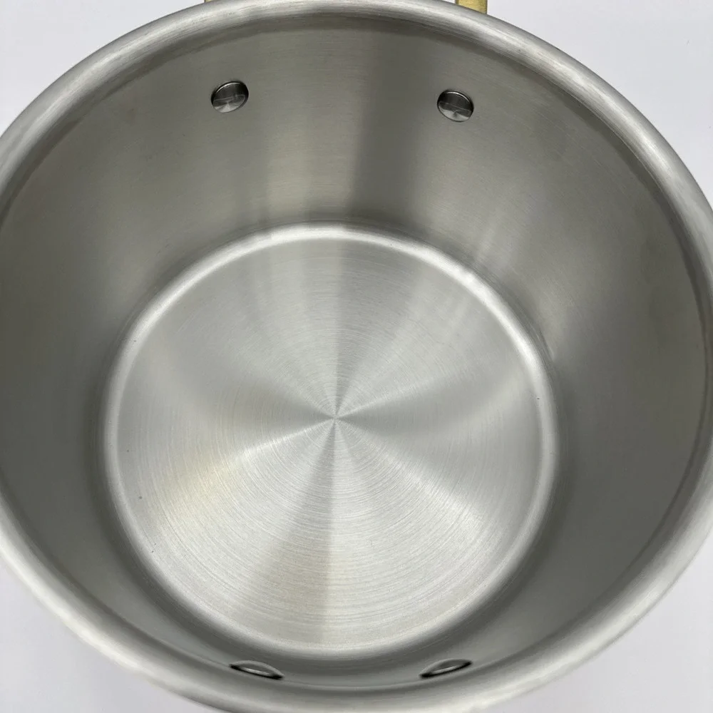Made-In Cookware Italy 4 qt Stainless Saucepan Gold Handle W/Lid NEW